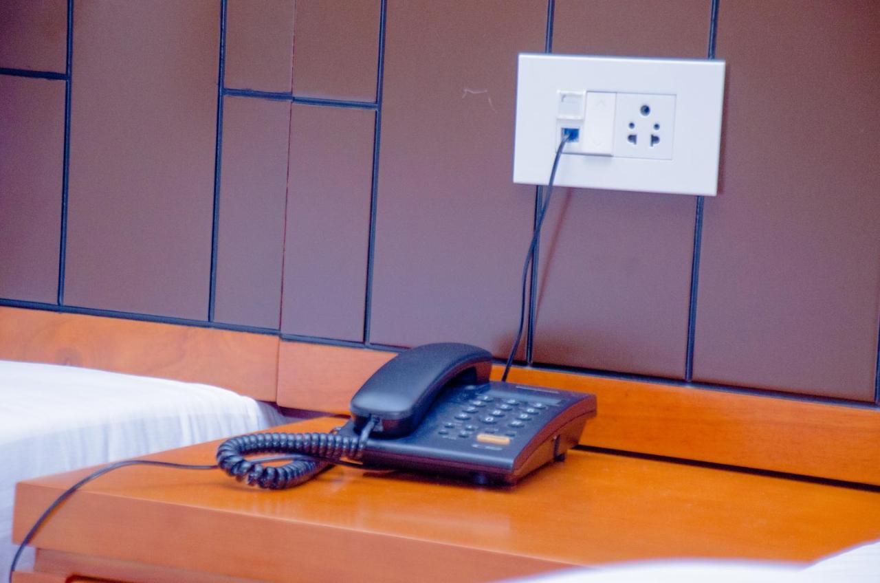 Hotel Platinum Kinshasa Ngoại thất bức ảnh
