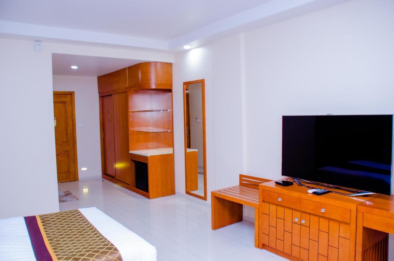 Hotel Platinum Kinshasa Ngoại thất bức ảnh